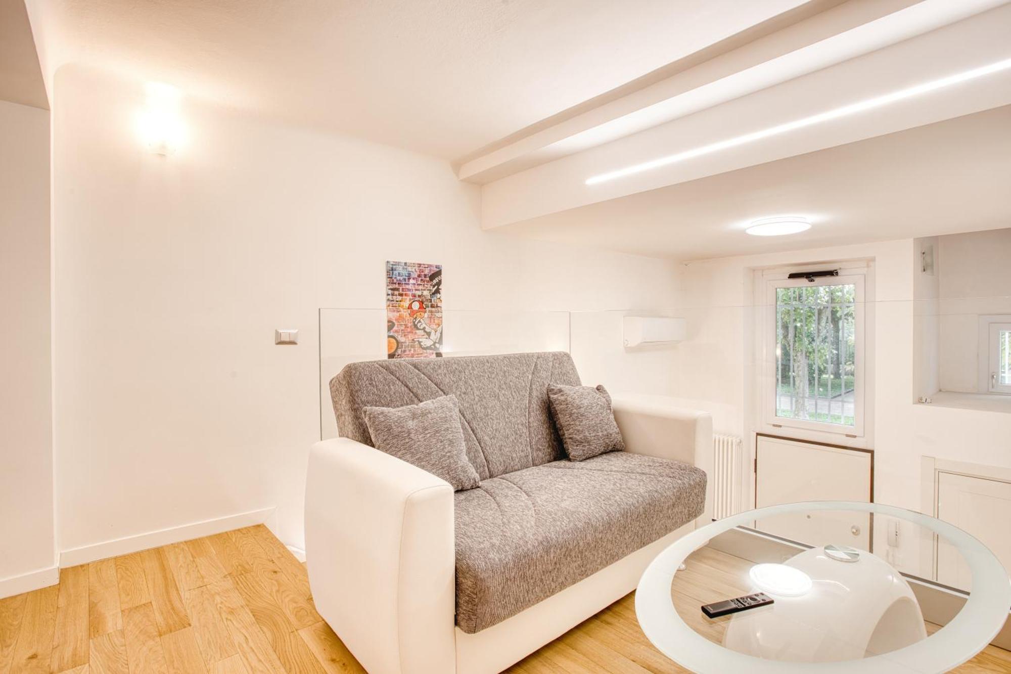 Walk To Navigli - Via Gola - 2 Bedrooms Apt Milano Exteriör bild
